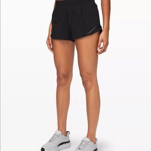 Lululemon Hotty Hot Shorts Black